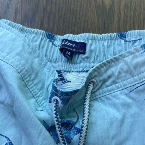 Johnnie-O Hatton Lined Elastic Waist Swim, Board Shorts. Fish Print, Size M - Picture 3 of 7